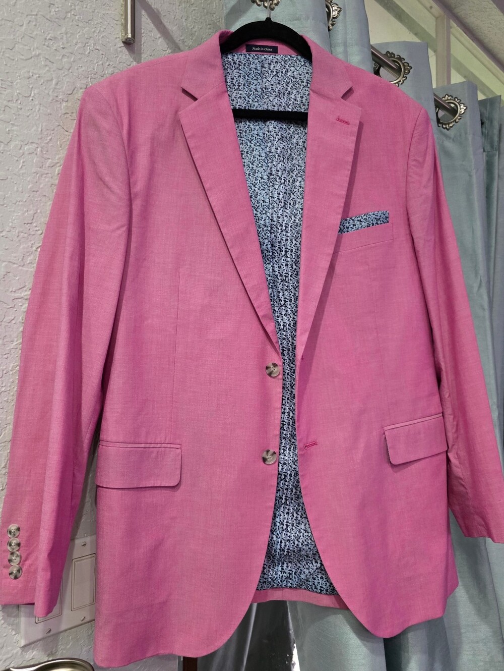 Men's Pink Blazer with Decorative Lining
